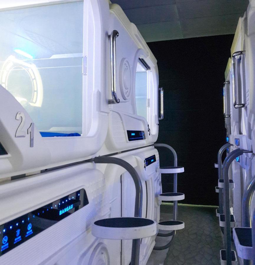 Bangau - Short Term Rest Area Capsule Hotel เซปัง ภายนอก รูปภาพ